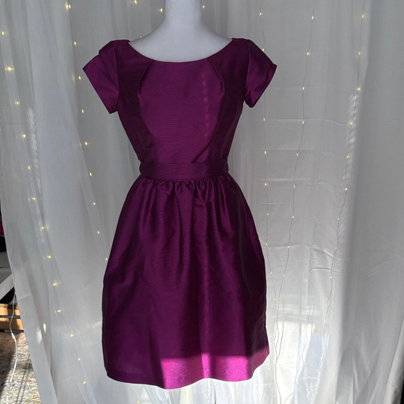 ALFRED SUNG Dresses & Skirts - Women's Elegant Cap-Slee Dress in Deep Berry